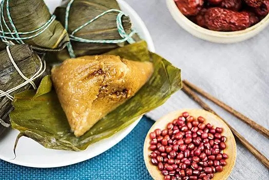 贵州灰粽：草灰的奥秘与美食的魅力