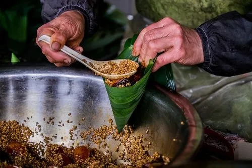 端午节粽子制作全攻略：从准备到品尝，让你成为粽子达人