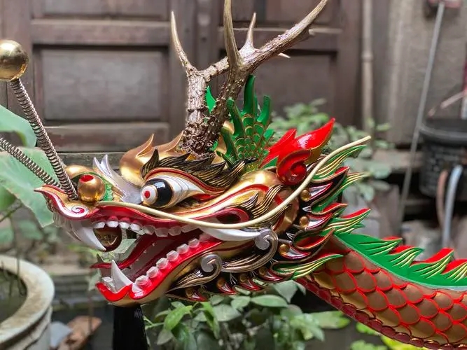 端午节龙舟制作：技艺传承，匠心独运，打造精美艺术品
